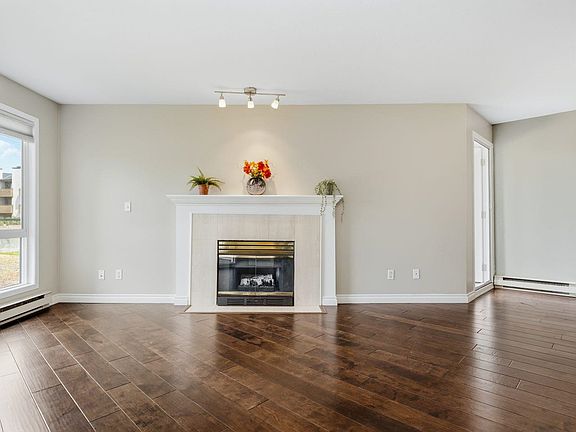 4th image of 7437 Moffatt Rd #117