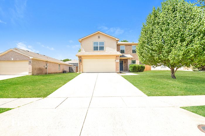 1st image of 2324 Gabriel Dr