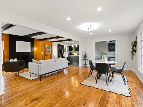 3512 NE Shady Lane Dr, Gladstone, MO 64119