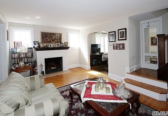 3rd image of 9272 221st St