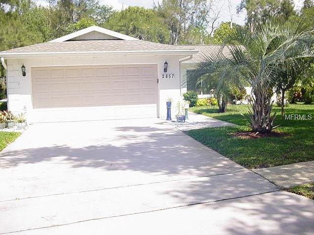1st image of 2857 Lomond Dr