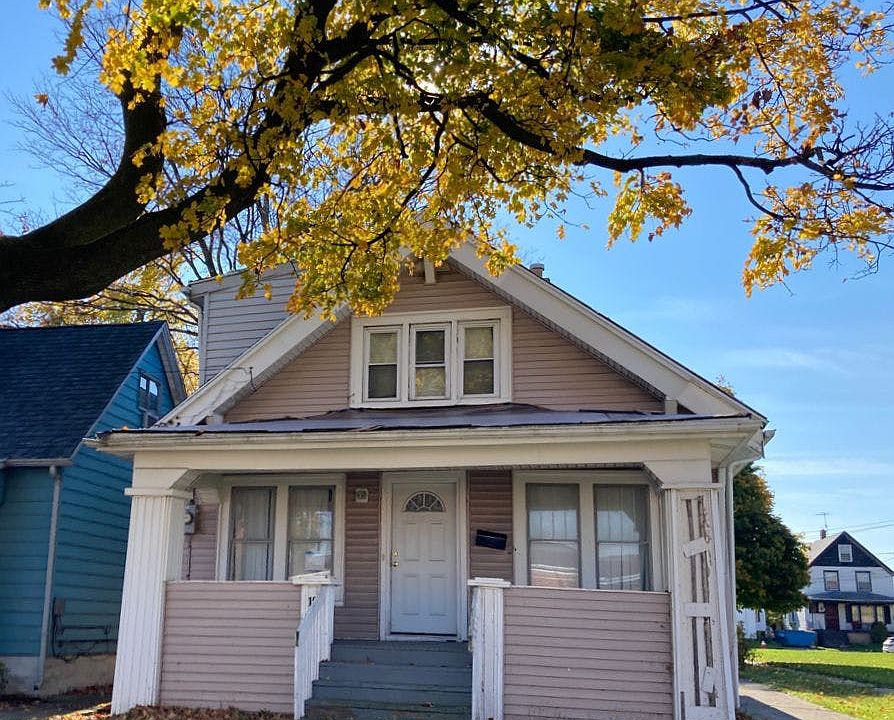 1st image of 19 Mendola Ave