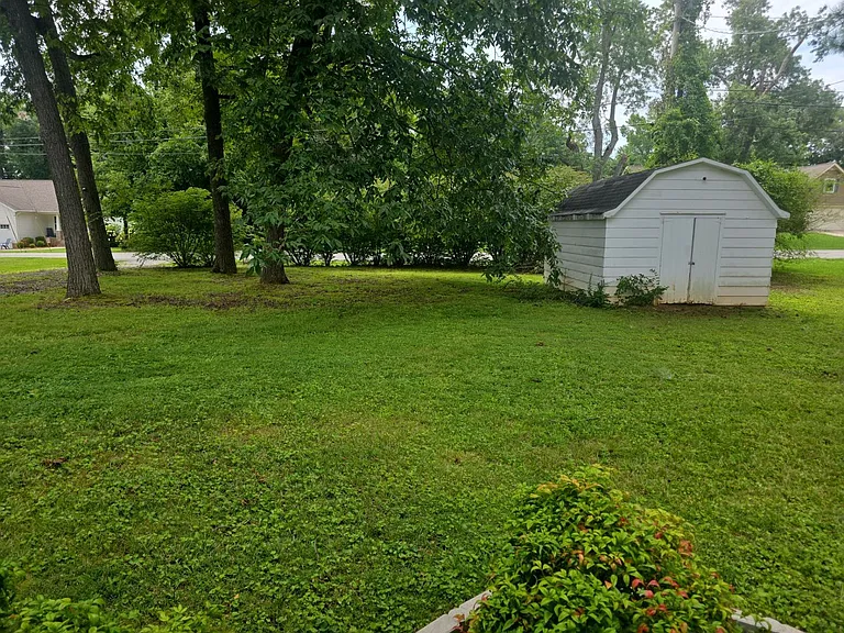 1106 Park Dr — Photo 4