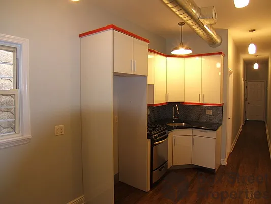 Rented by Box Street Properties LLC | media 21