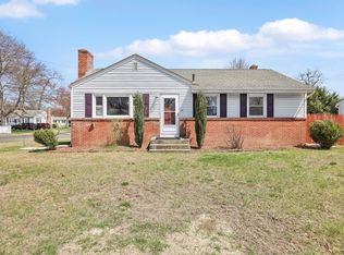 35 Dorothy Ave, Chicopee, MA 01020