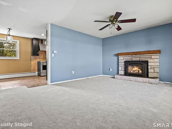 4th image of 776 North Farms Road