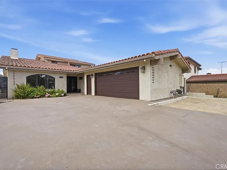 5348 Doris Way — Photo 66