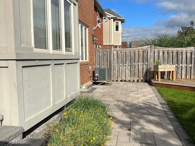 870 McEwan Dr — Photo 12