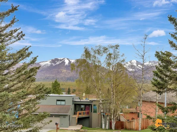 1930 Rebel Ridge Dr, Anchorage, AK 99504