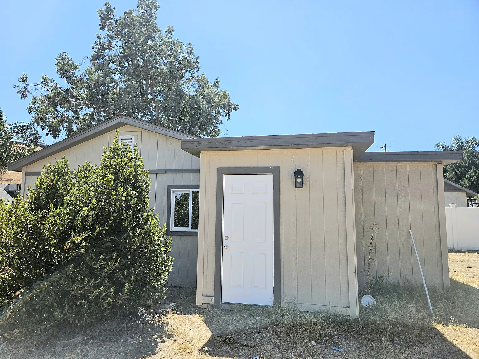 2 bed, 1100 sqft, $1,975 — Photo 4