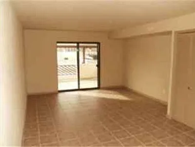 4 bed, 1209 sqft, $2,400 — Photo 3