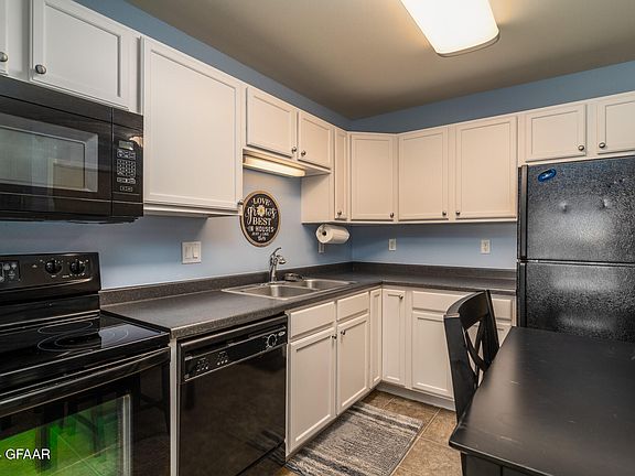 4th image of 4600 S Washington St APT 103