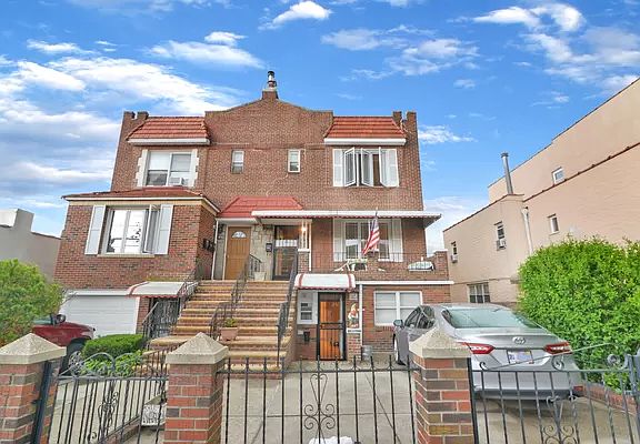 2nd image of 4714 28th Ave