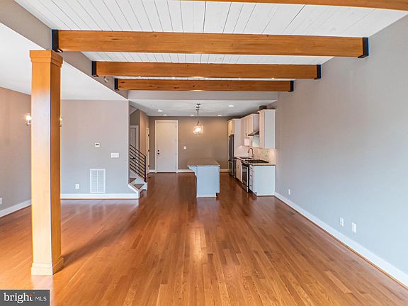 5th image of 579 Lochlyn Hill Dr