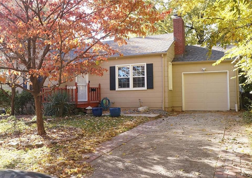 1st image of 8112 Ward Parkway Pl