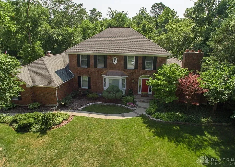 9548 Meadow Woods Ln