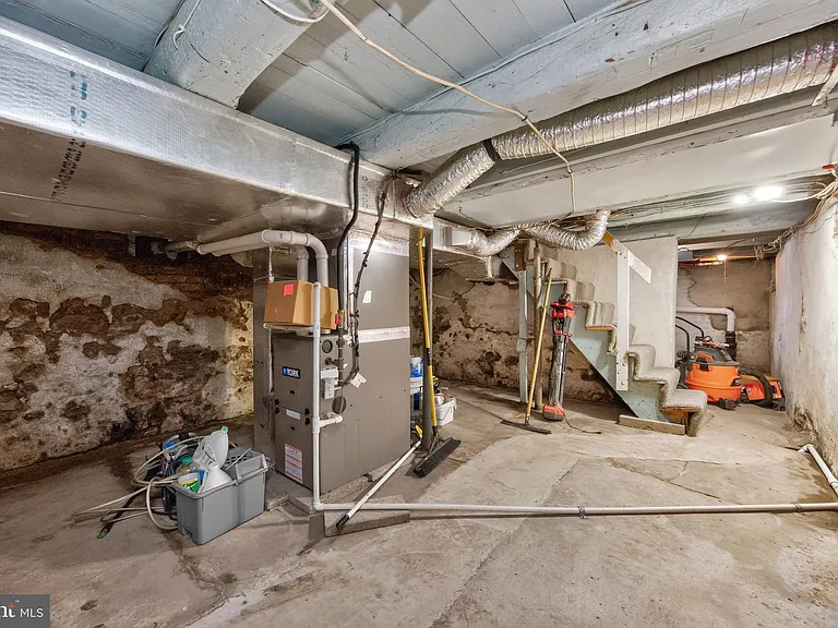 1219 E Philadelphia Ave — Photo 25