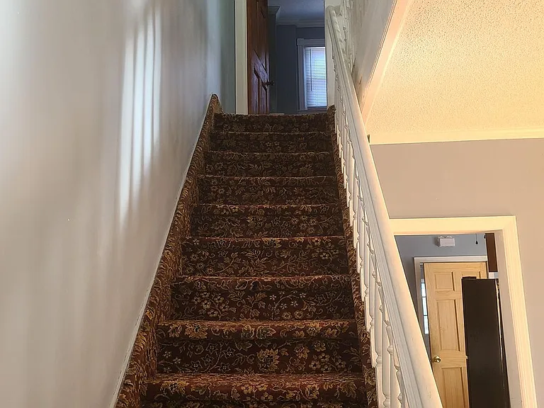 39 W Manoa Rd — Photo 10