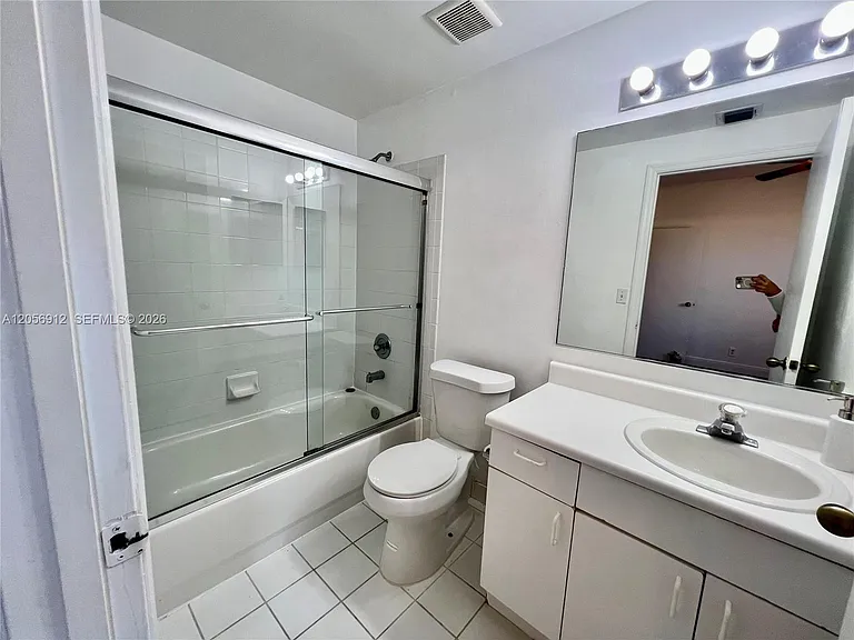 1387 Barcelona Way #3-26 — Photo 19