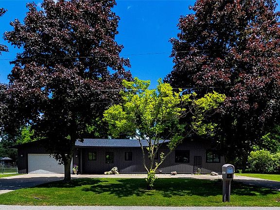 2nd image of 1138 Baldwin Rd