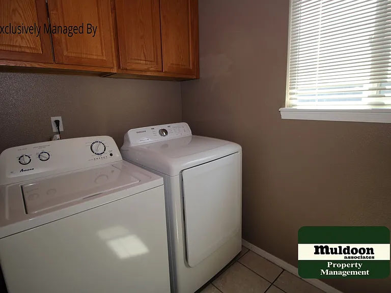 7160 Native Cir — Photo 11