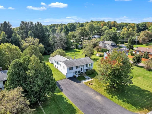 782 Falls Road, Shelburne, VT 05482
