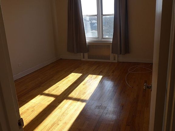 5th image of 2600 E 21st St APT 6H