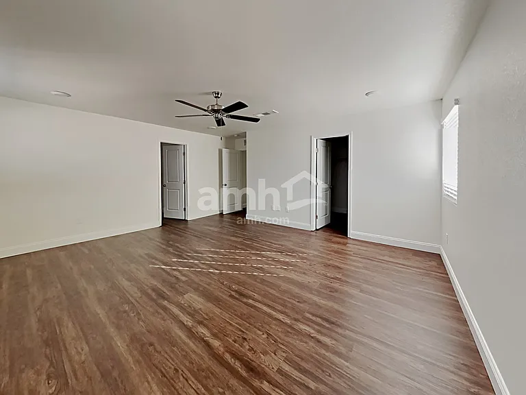 6035 Schmidt St — Photo 10