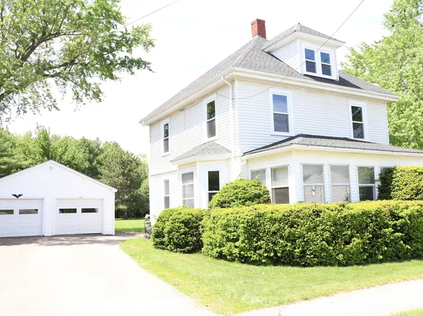 143 Chamberlain Street, Brewer, ME 04412