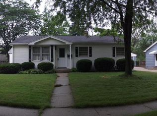 2407 24th St, Rockford, IL 61108