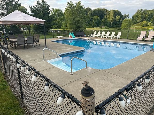 123 Ashwood Ln