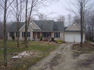 16885 Hart Rd, Montville, OH 44064
