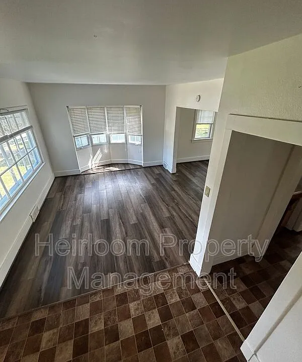 104 Morley Pkwy