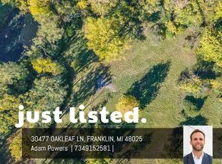 30477 Oakleaf Ln, Franklin, MI 48025