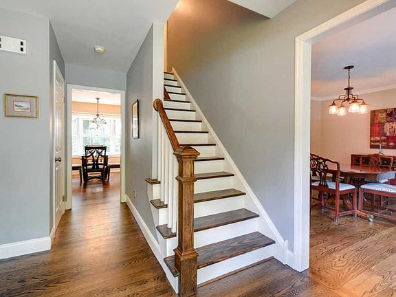 2nd image of 400 Woodland Dr