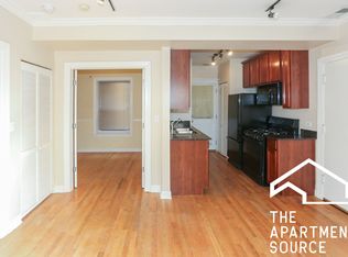 618 W Roscoe St #1, Chicago, IL 60657