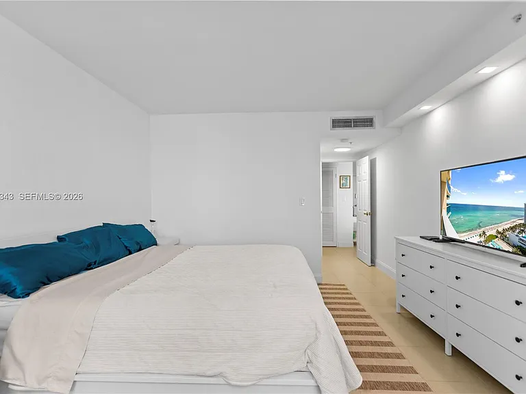 2501 S Ocean Dr #1614 — Photo 12