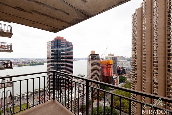 Rented by Mirador Real Estate | media 16