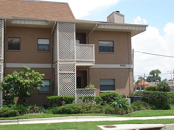 4405 Exterior Front