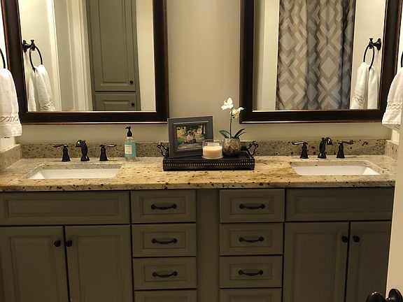 Guest bathroom downstairs