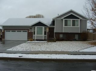 1830 W 1225 S, Syracuse, UT 84075