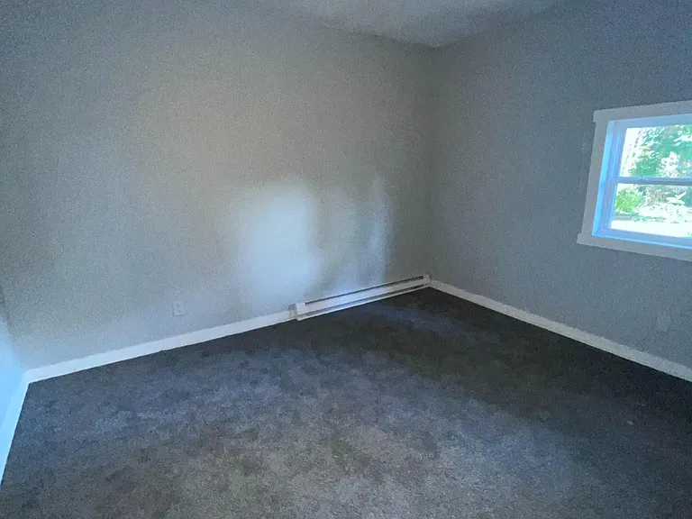 640 Jefferson Ave — Photo 2