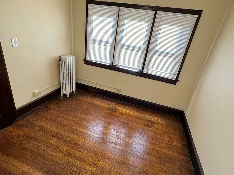 939 N Church St — Photo 12