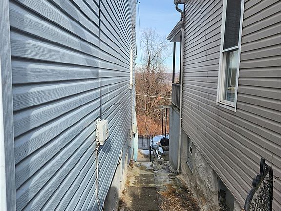 2nd image of 5388 Warble St