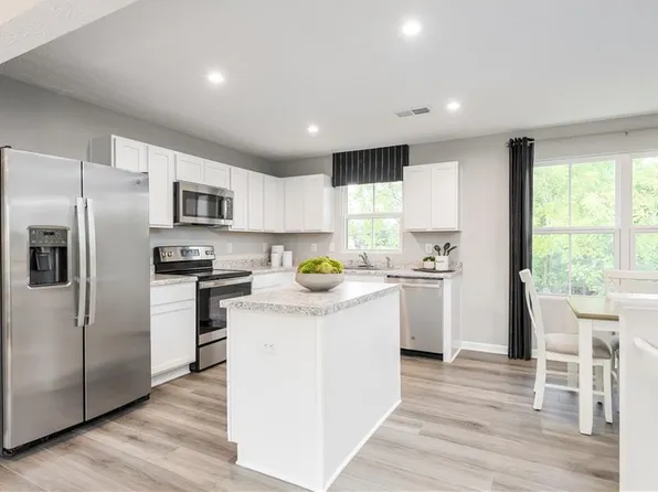 86 Clara Ct, Suffolk, VA 23434