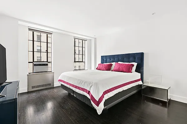 Rented by Compass | media 24