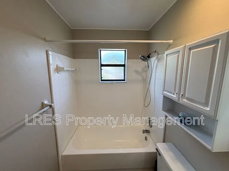 517 Carambola Ave — Photo 21