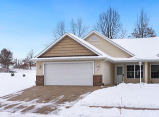 406 Aspen Trl, Muscatine, IA 52761