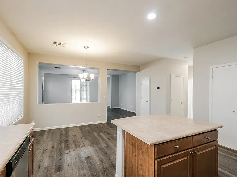 3117 W Saint Kateri Dr — Photo 8