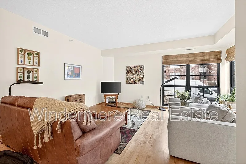 2 bed, 2.0 bath, 1307 sqft, $1,450 — Photo 3